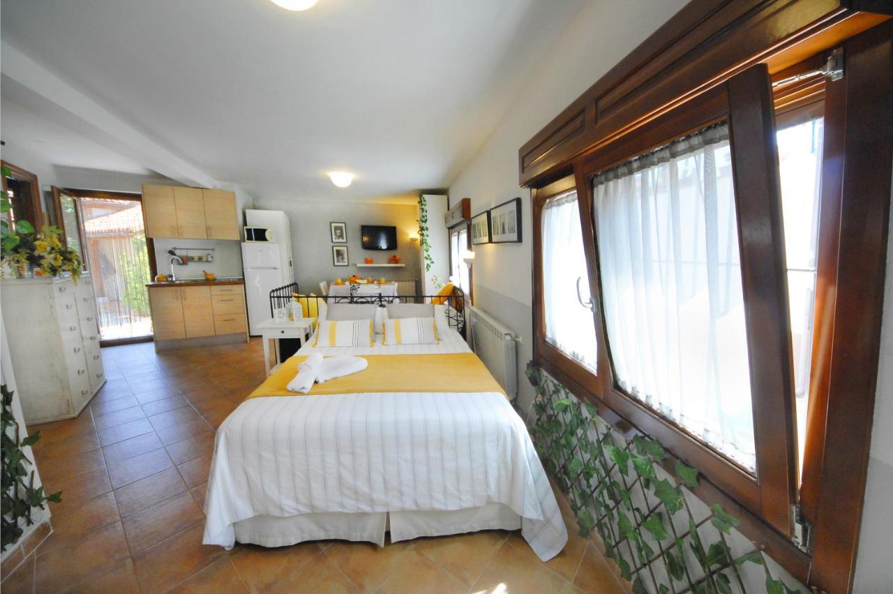 Casa Rural "Hazanas" Adanero Exterior foto